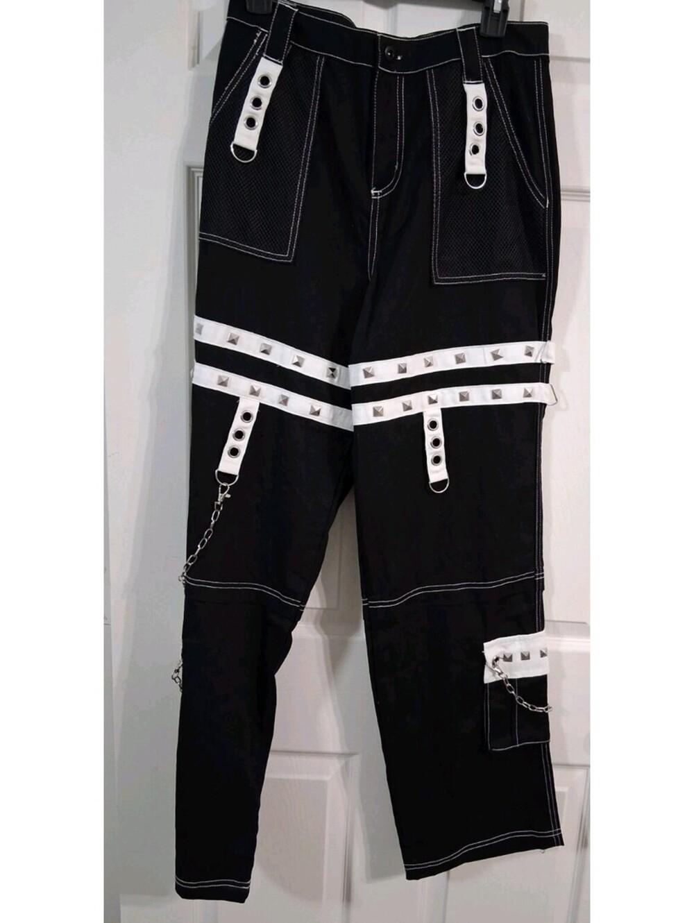 Hot Topic Black Skater Goth Pants+ White Studded Straps, 2 Chains, Size 7, GUC